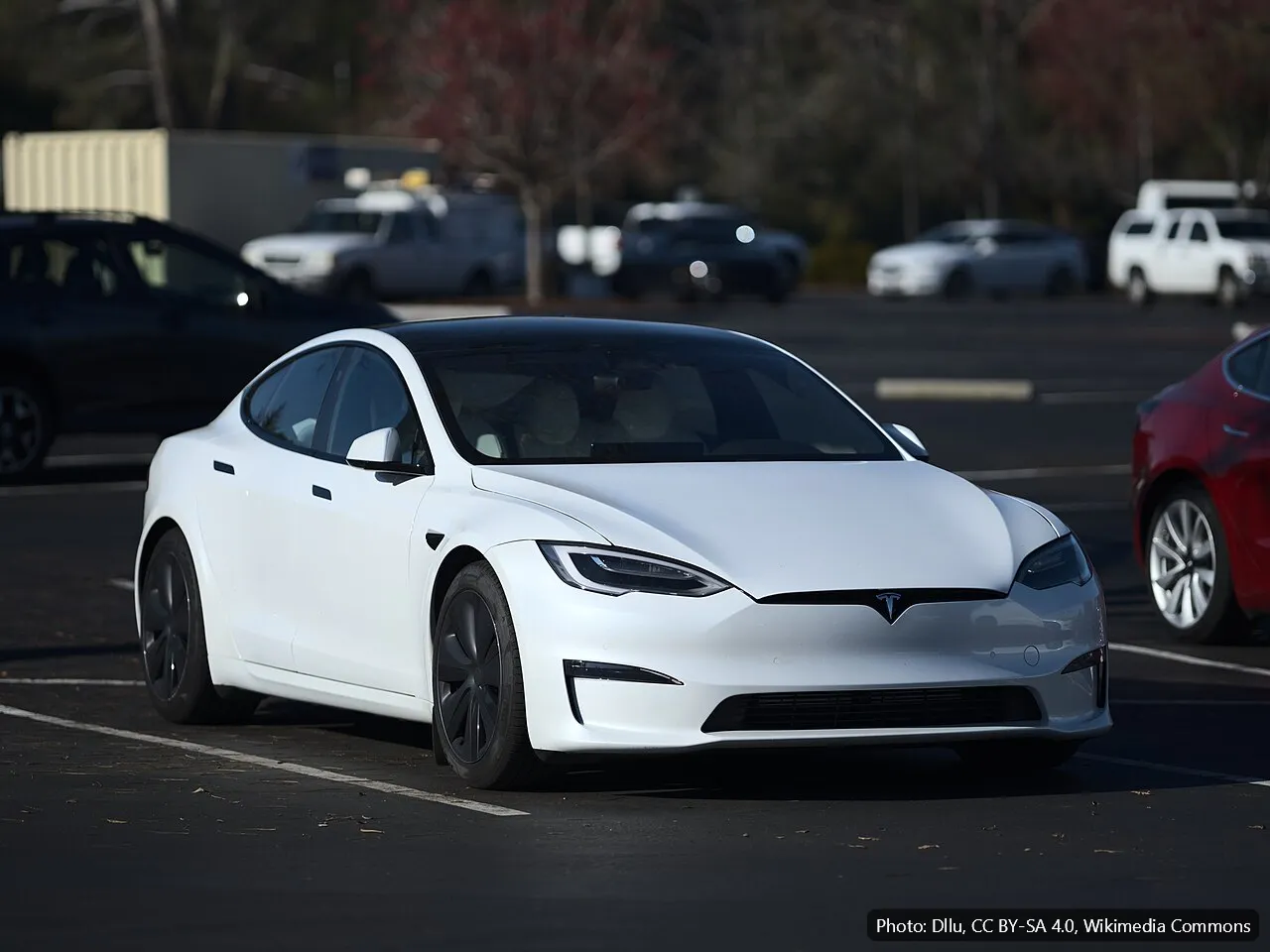 TESLA MODEL 3 LONG RANGE AWD (example photo)