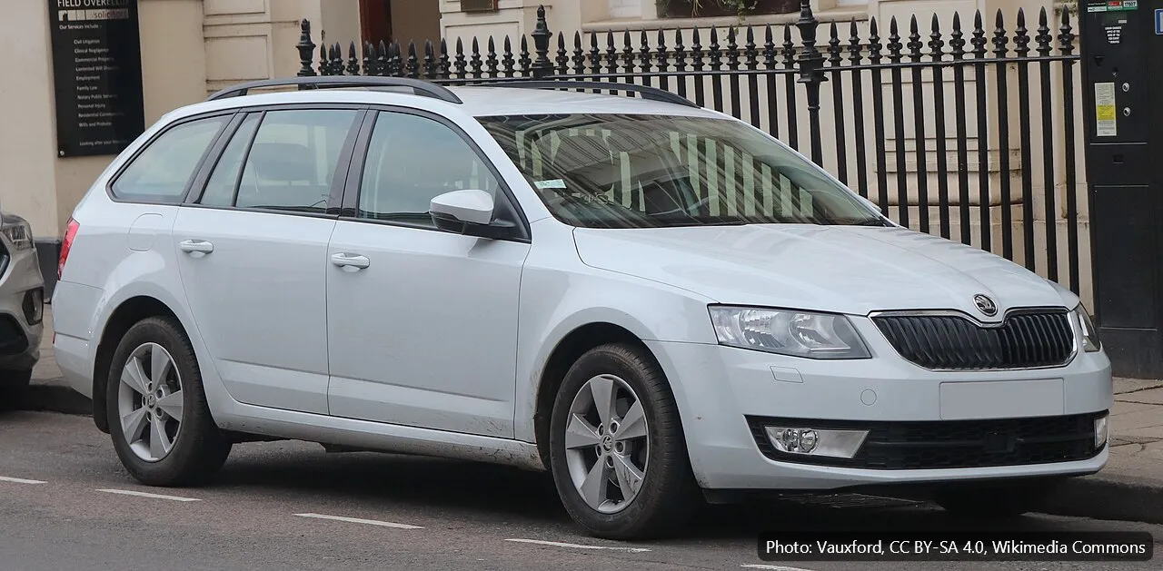 SKODA OCTAVIA VRS TDI 4X4 S-A (example photo)