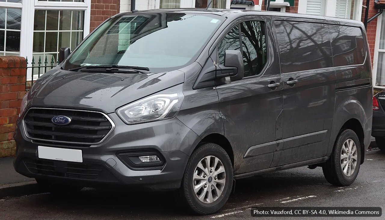 FORD TRANSIT CUSTOM 300 TREND (example photo)