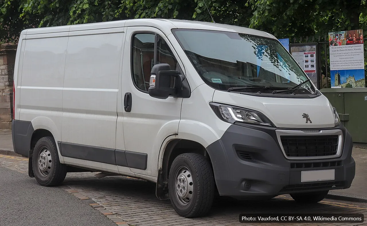 PEUGEOT BOXER 335 PRO L3H2 BHDI (example photo)