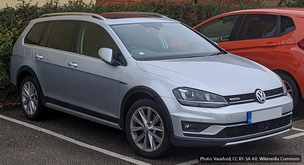 VOLKSWAGEN GOLF MATCH EDITION TSI BMT (example photo)