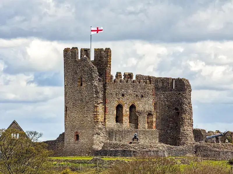 The keep of Dudley Castle flying the flag of St George above the castle grounds